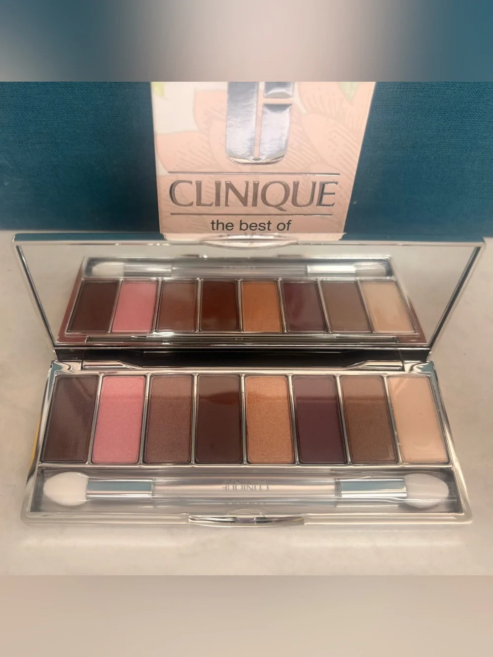 Clinique eyeshadow palette